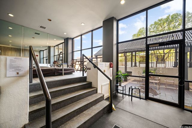 7701 Wurzbach Rd Apt 2006, San Antonio, TX 78229