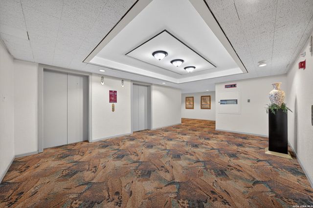 7701 Wurzbach Rd Apt 2006, San Antonio, TX 78229