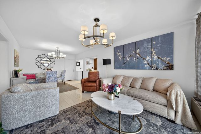 7701 Wurzbach Rd Apt 2006, San Antonio, TX 78229