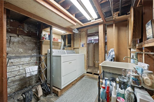 2323 Upland Drive SE, Cedar Rapids, IA 52403