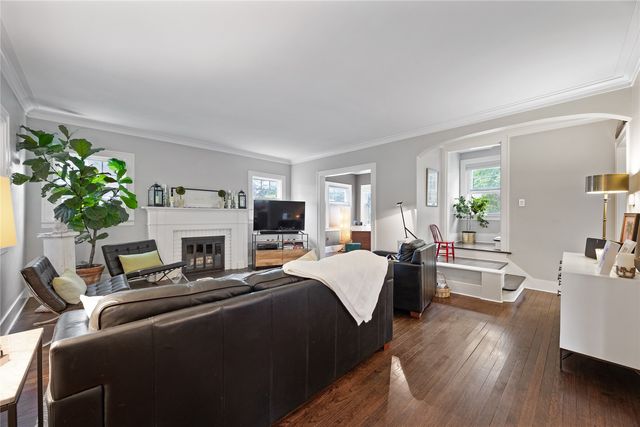 2323 Upland Drive SE, Cedar Rapids, IA 52403