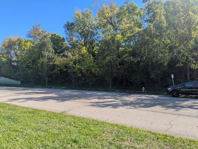 2107 Duck Creek Road, Cincinnati, OH 45207