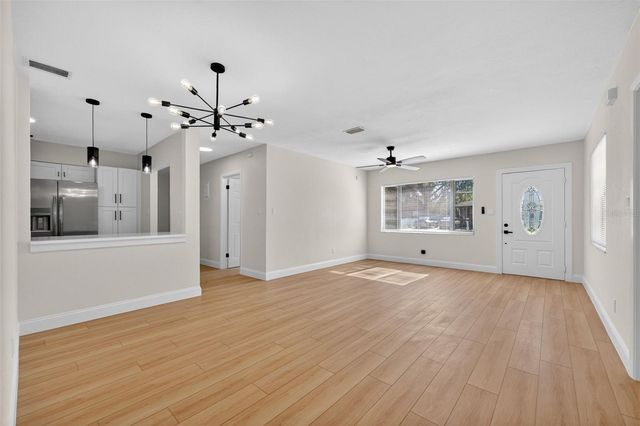 5008 E CLUSTER AVENUE, Tampa, FL 33617