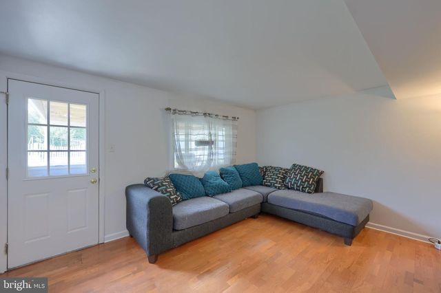 1604 ROBERT RD, Lancaster, PA 17601
