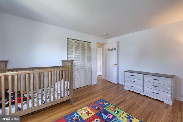 1604 ROBERT RD, Lancaster, PA 17601