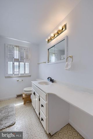 1604 ROBERT RD, Lancaster, PA 17601
