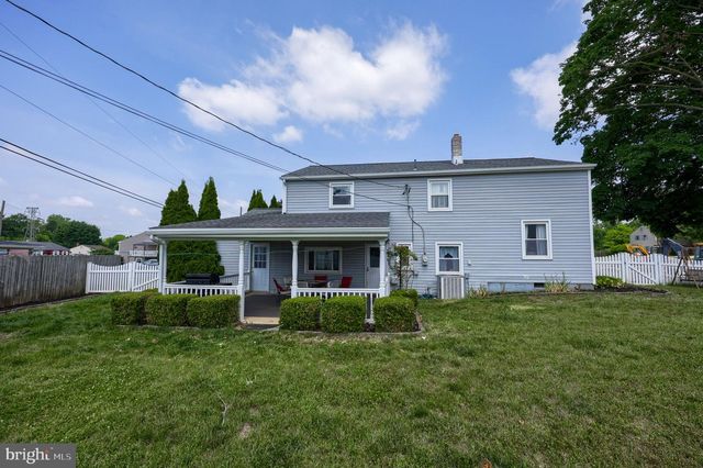 1604 ROBERT RD, Lancaster, PA 17601