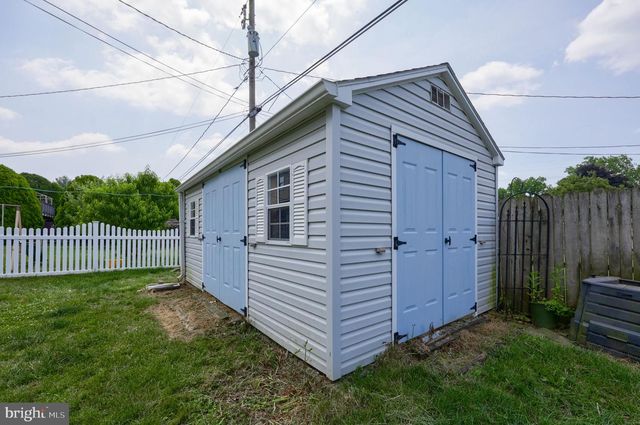 1604 ROBERT RD, Lancaster, PA 17601