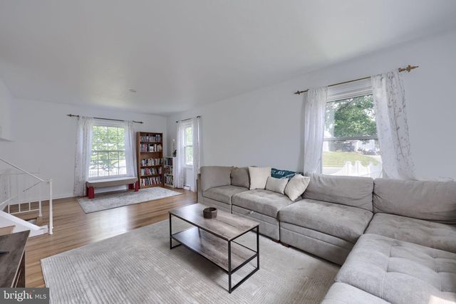 1604 ROBERT RD, Lancaster, PA 17601