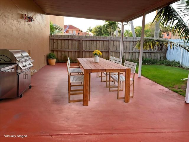 12447 NW 7th Street, Miami, FL 33182