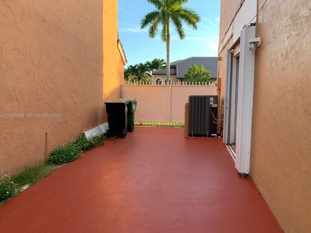 12447 NW 7th Street, Miami, FL 33182