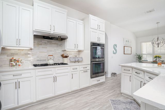 1719 Nightshade, San Antonio, TX 78260