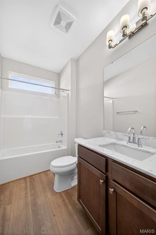 202 Keaton Woods Drive, O'fallon, MO 63368