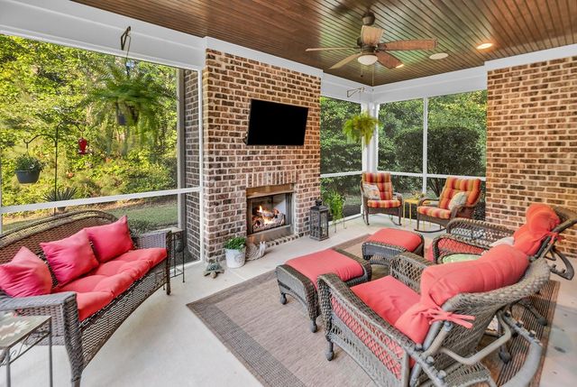 684 Chamberlin Rd., Myrtle Beach, SC 29588