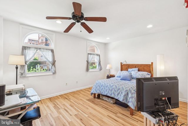 932 LOCUST ST, Philadelphia, PA 19107