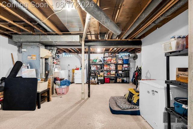 16894 Kingsbrooke Drive, Clinton Charter Township, MI 48038