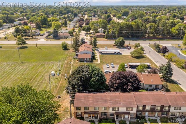 16894 Kingsbrooke Drive, Clinton Charter Township, MI 48038