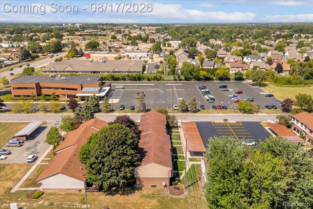 16894 Kingsbrooke Drive, Clinton Charter Township, MI 48038