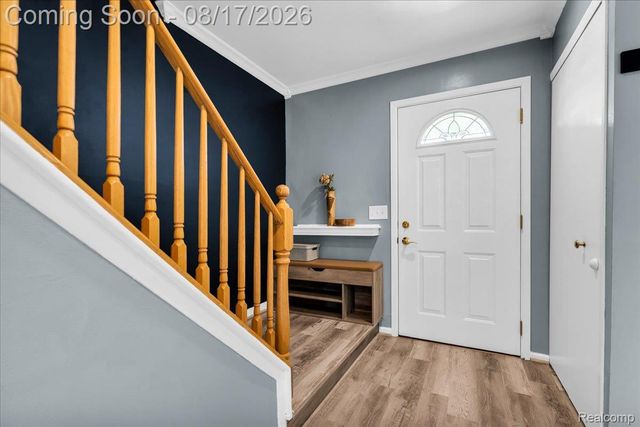 16894 Kingsbrooke Drive, Clinton Charter Township, MI 48038