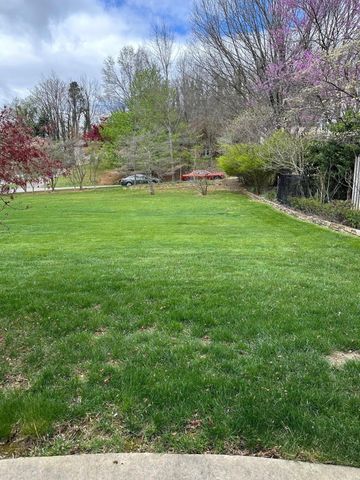 2612 Beverly BLVD, Roanoke, VA 24015