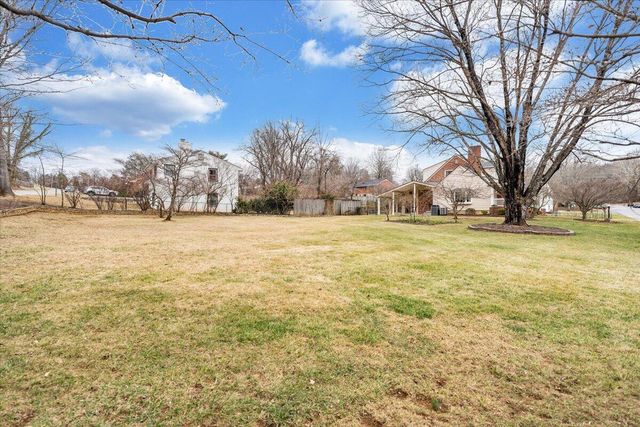 2612 Beverly BLVD, Roanoke, VA 24015