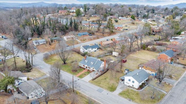 2612 Beverly BLVD, Roanoke, VA 24015