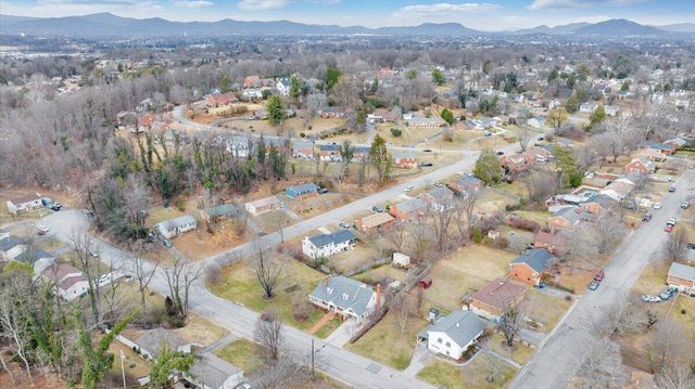 2612 Beverly BLVD, Roanoke, VA 24015