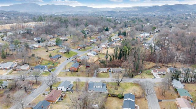 2612 Beverly BLVD, Roanoke, VA 24015