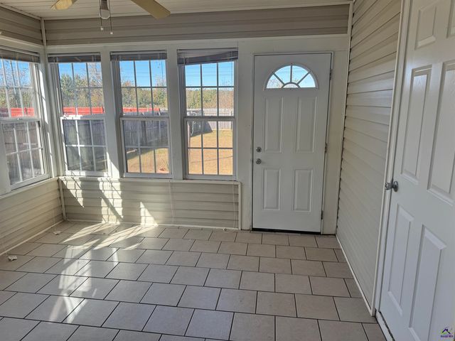 204 Falkirk Drive, Warner Robins, GA 31088