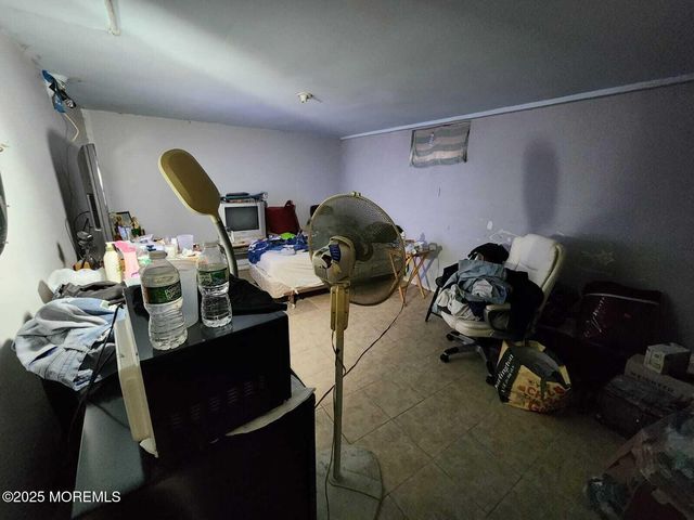 26 Oregon Avenue, Jackson, NJ 08527