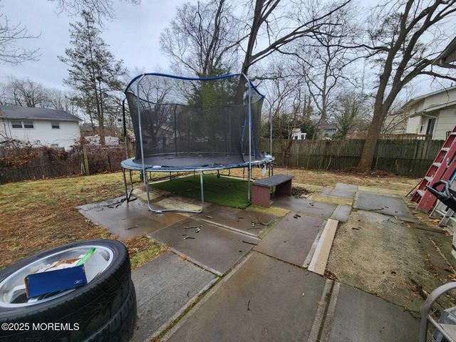 26 Oregon Avenue, Jackson, NJ 08527