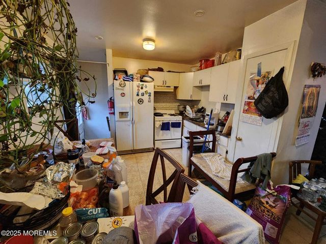 26 Oregon Avenue, Jackson, NJ 08527