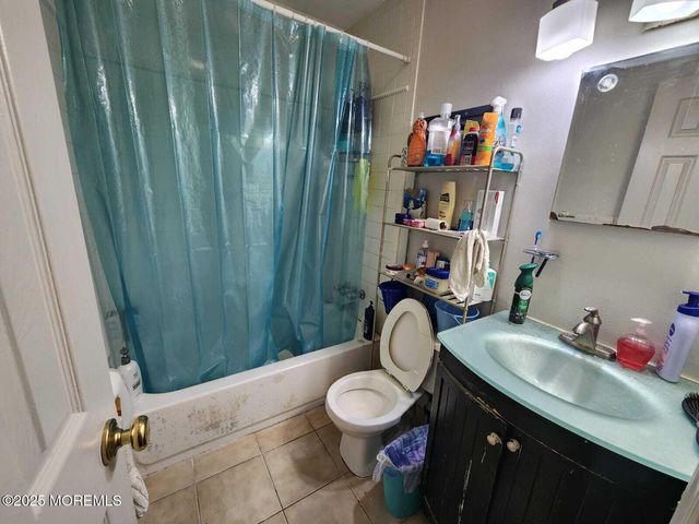 26 Oregon Avenue, Jackson, NJ 08527