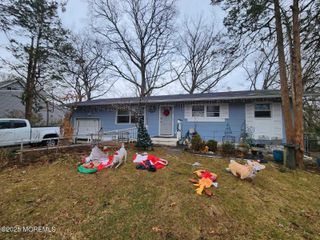 26 Oregon Avenue, Jackson, NJ 08527