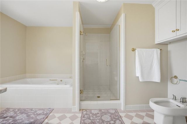 702 Lipton DR, Newport News, VA 23608