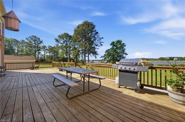 702 Lipton DR, Newport News, VA 23608