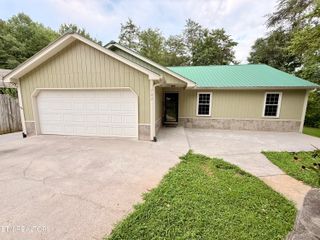 702 & 704 Hamid Place, Knoxville, TN 37920