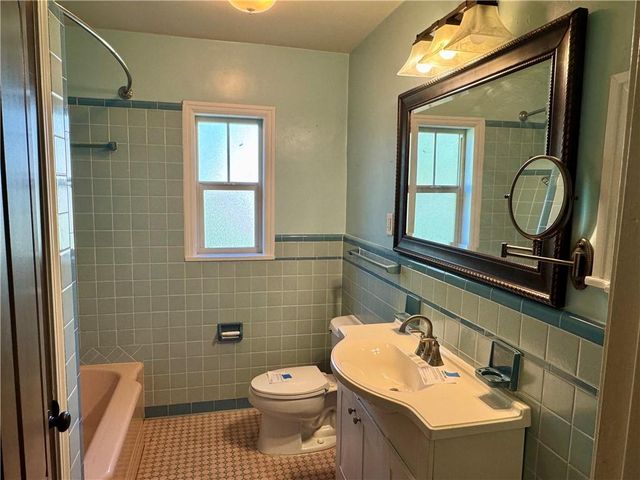 504 Sutherland Drive, Chickasaw, AL 36611