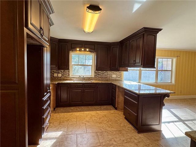 504 Sutherland Drive, Chickasaw, AL 36611