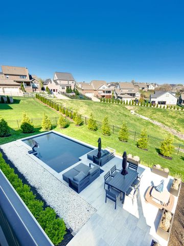 1008 Lawson Ln, Nolensville, TN 37135