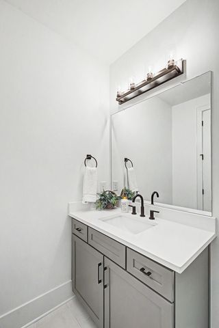 1008 Lawson Ln, Nolensville, TN 37135