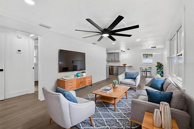 2409 GARBELIA AVENUE, Orlando, FL 32817