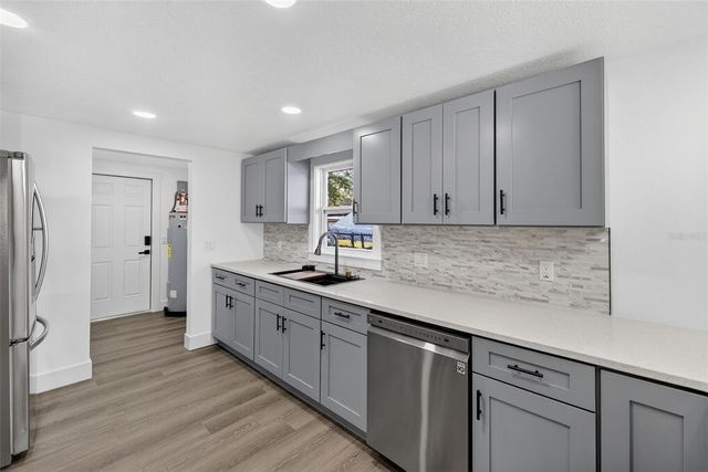 2409 GARBELIA AVENUE, Orlando, FL 32817