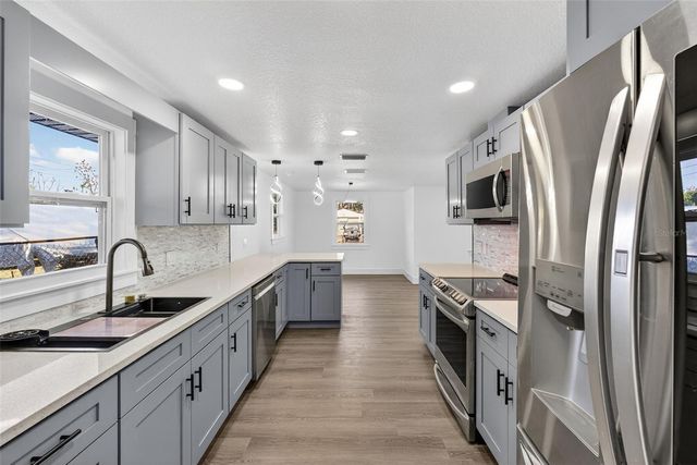 2409 GARBELIA AVENUE, Orlando, FL 32817