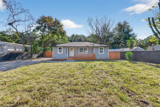 2409 GARBELIA AVENUE, Orlando, FL 32817