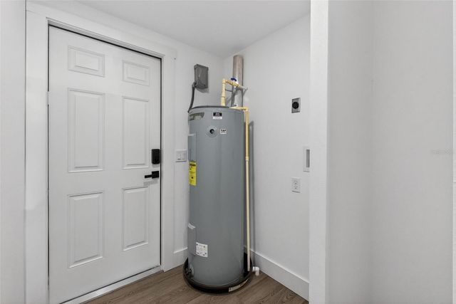 2409 GARBELIA AVENUE, Orlando, FL 32817