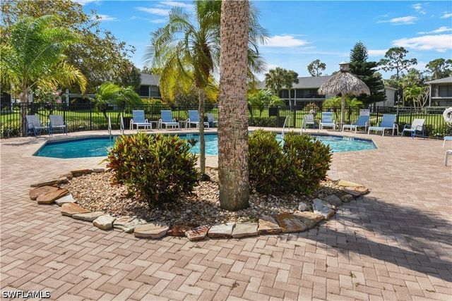 1203 Commonwealth CIR A201, Naples, FL 34116