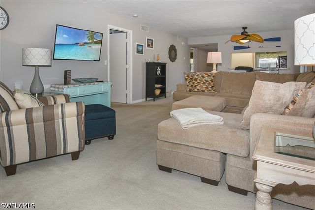 1203 Commonwealth CIR A201, Naples, FL 34116