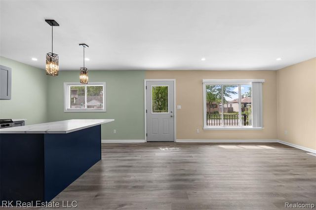 23290 Rosalind Avenue, Eastpointe, MI 48021