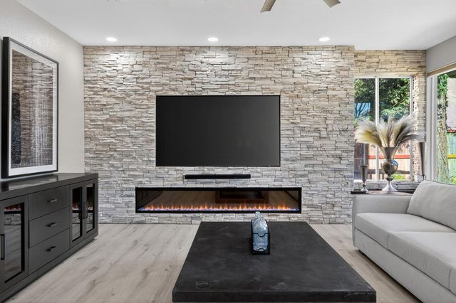 3672 Mammoth Cave Cir, Stockton, CA 95209